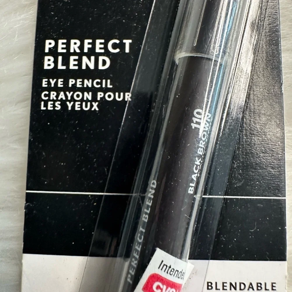 🩷5/$10 COVERGIRL Perfect Blend Eye Pencil - Black